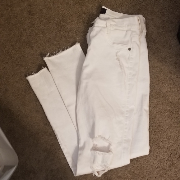 Euc ladies distressed james jeans - Picture 4 of 7